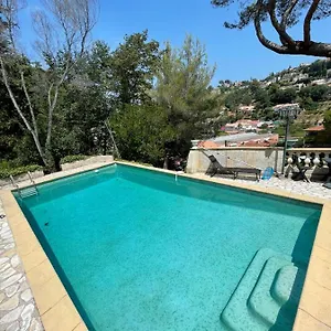 Bas De Avec Piscine Privée Partagée Proche Bord De Appartement