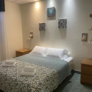 2* Hotel Le Derby